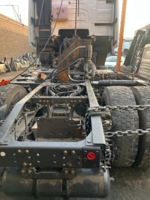 ستفاده از آهن‌آلات باکیفیت و مقاوم